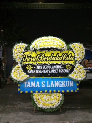 Papan Bunga Duka di Pasawahan