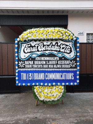 Papan Bunga Duka di Pasawahan